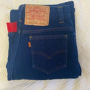 Vintage high rise Levi Jeans